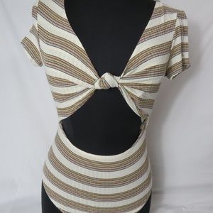 Four leaf striped bodysuit